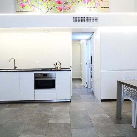 Isola Apartment Pastrengo Милано Екстериор снимка