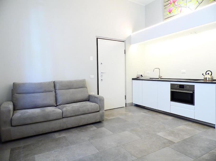 Isola Apartment Pastrengo Милано Екстериор снимка