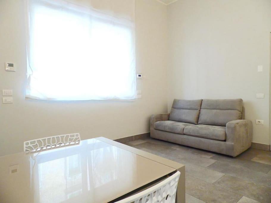 Isola Apartment Pastrengo Милано Екстериор снимка